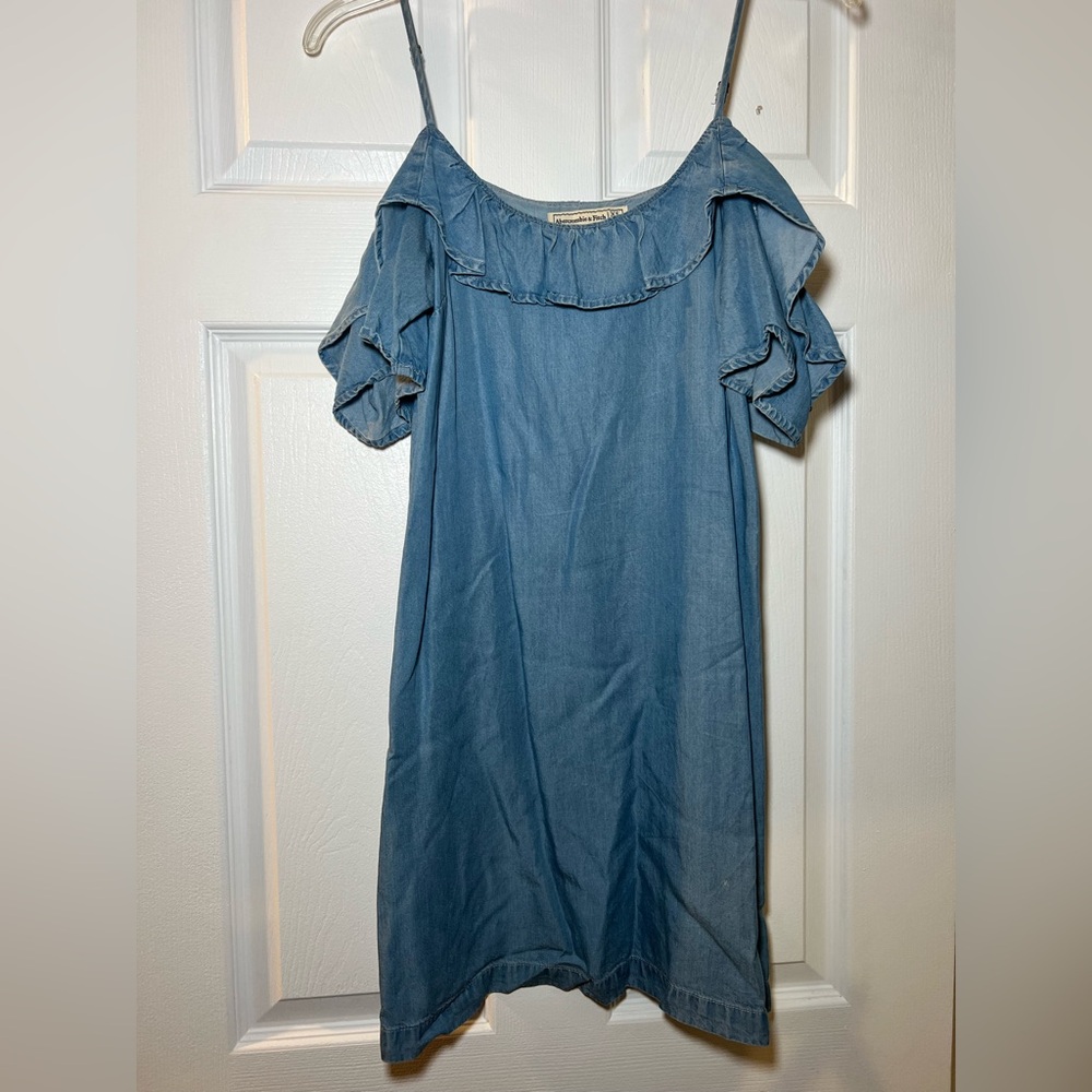 Chambray/ blue Off-Shoulder Denim Dress